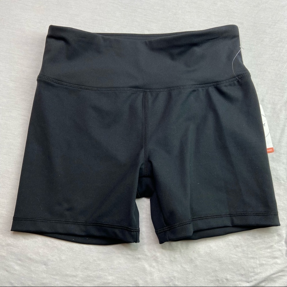 NWT‎ women’s black yoga biker shorts